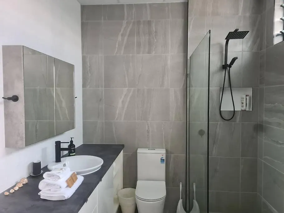 Modern Studio In Heart Of Mooloolaba 0*,  Avustralya